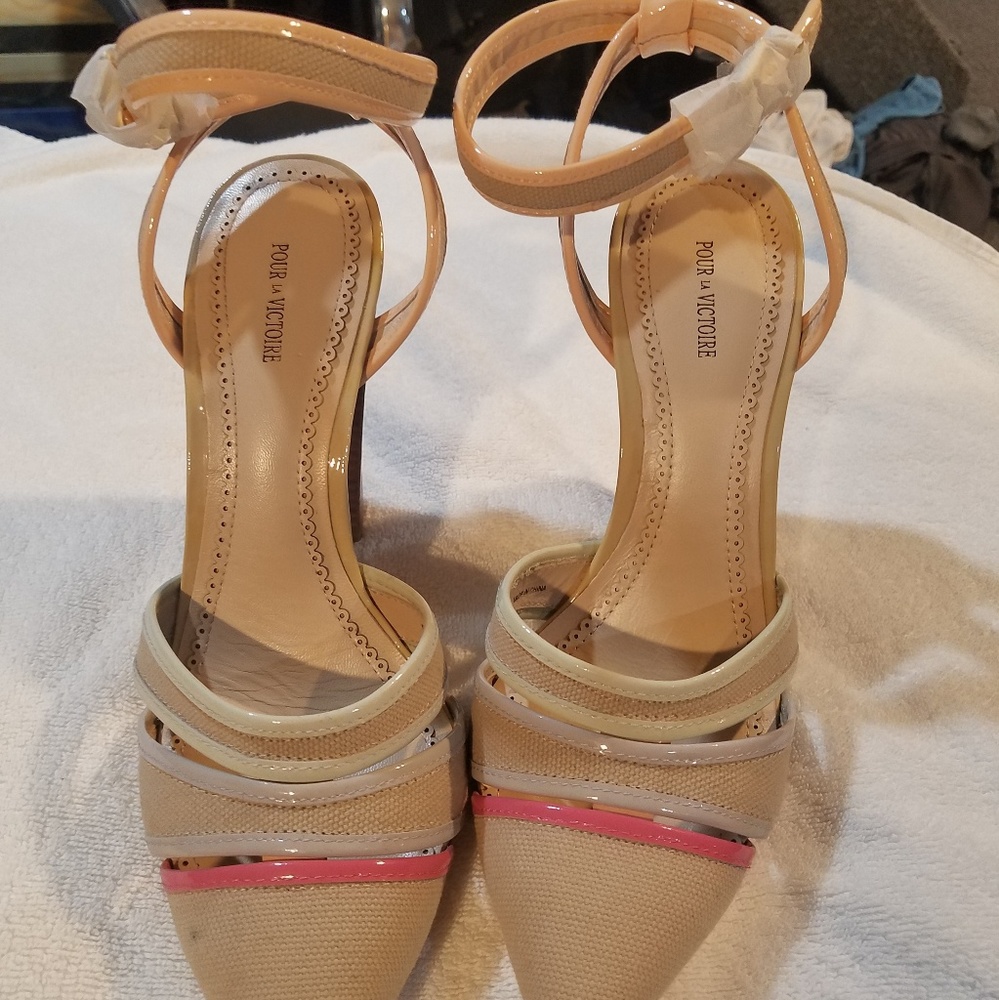 Heels - Picture 2 of 6